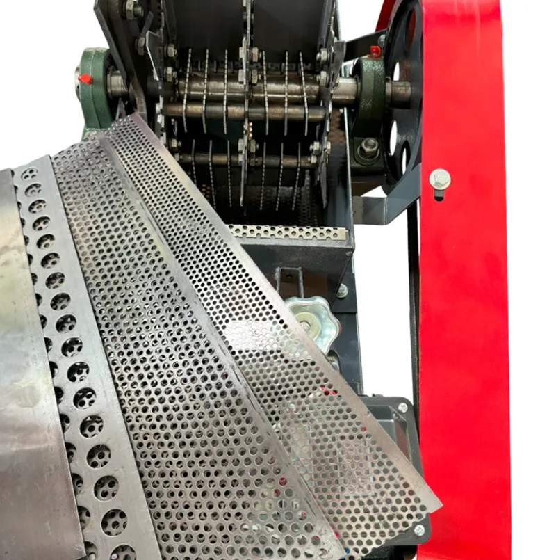 Tocator de furaje Demetra DM-400-24 PRO